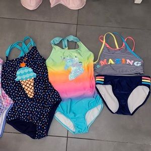 3 one piece swimsuit 🩱 and 1 bikini 👙